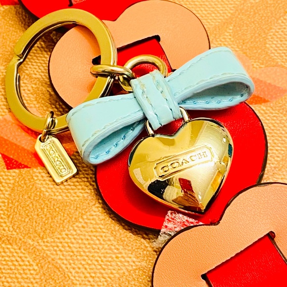 Coach heart keychain - Picture 7 of 7